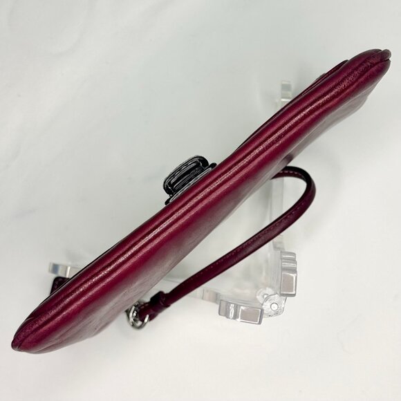 COACH Vintage Hampton Silver Buckle Currant Leather Large Skinny Wristlet - Picture 6 of 12